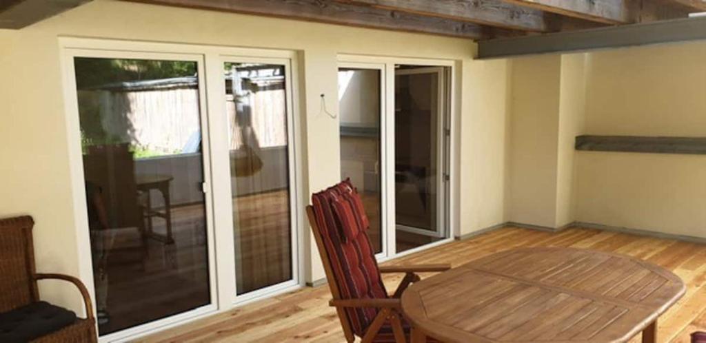 Moderne Wohnung mit Studio in Bauernhausscheune am See photo 1