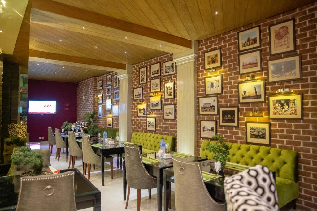 Lahore Continental Hotel photo 4