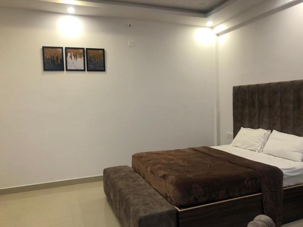 Двухместный (Стандартный двухместный номер с 1 кроватью), 7 Suites