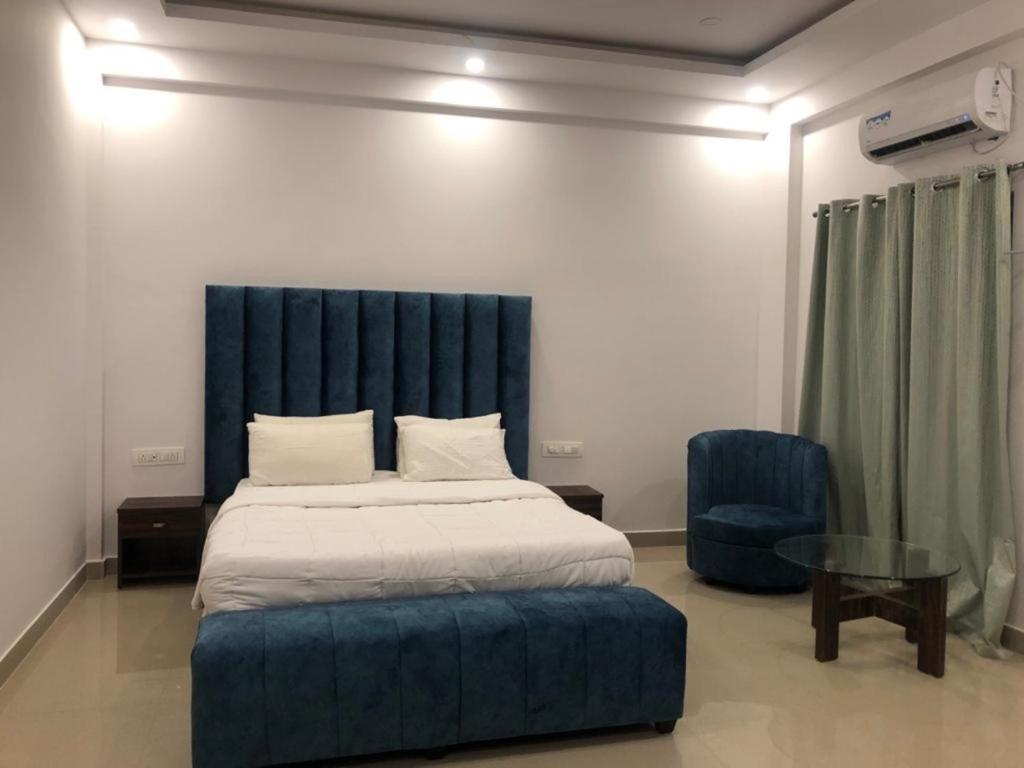 Двухместный (Улучшенный двухместный номер с 1 кроватью), 7 Suites