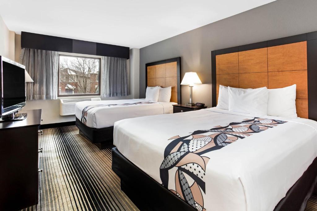 Сьюит (Люкс с 2 кроватями размера «queen-size»), Best Western Plus Hyde Park Chicago Hotel