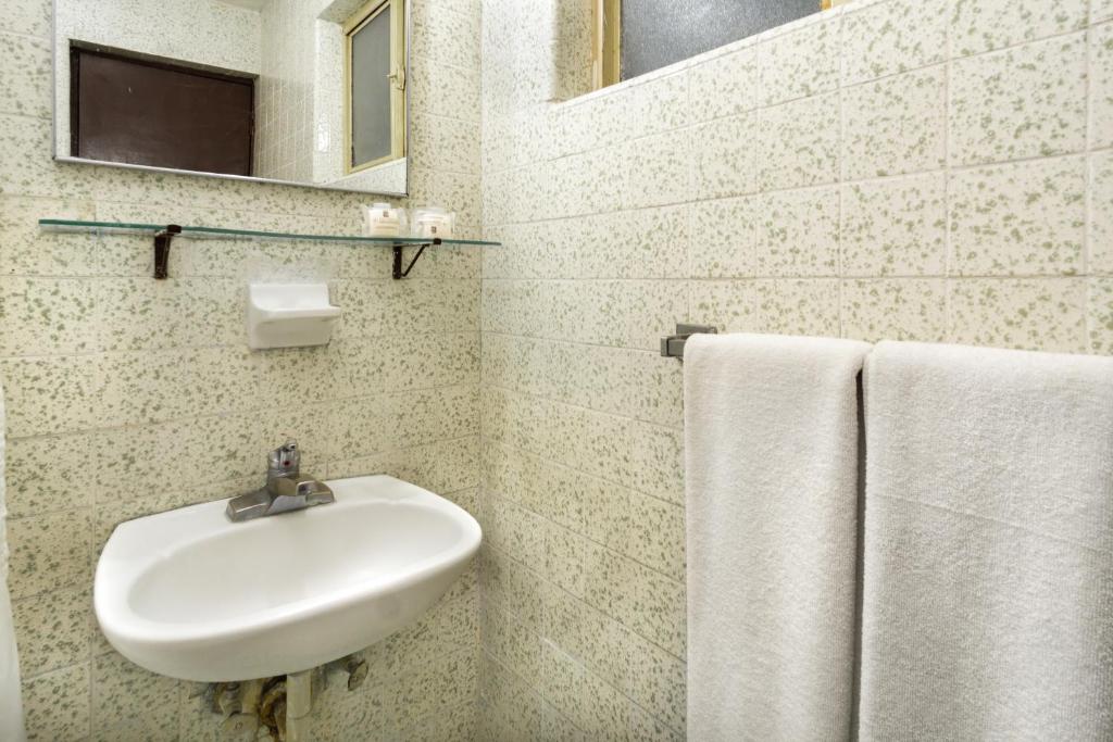 Hotel Premier Saltillo Coahuila photo 2