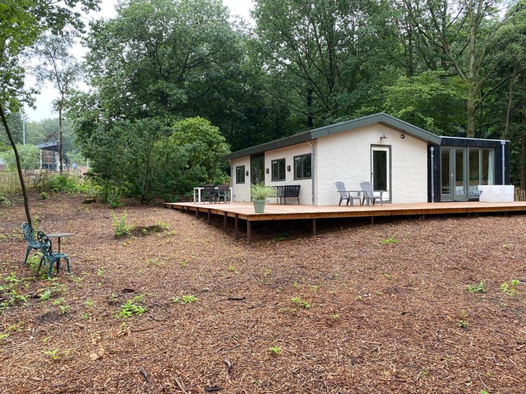 Stijlvolle bungalow nabij prachtige zwempoel photo 4
