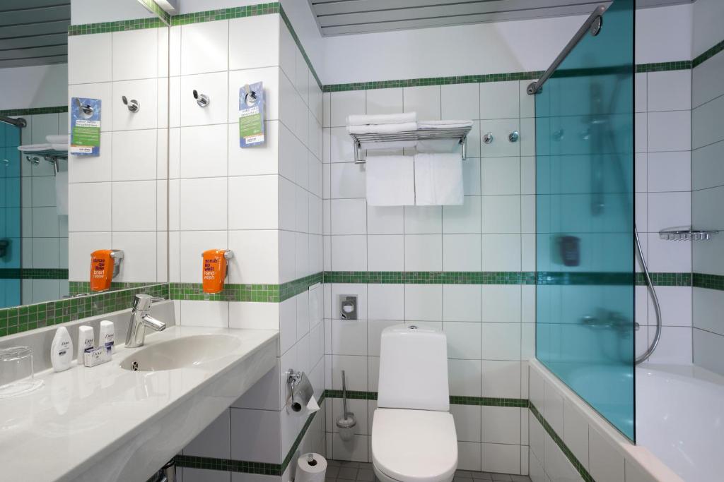 Двухместный (Улучшенный номер с балконом), Park Inn by Radisson Central Tallinn