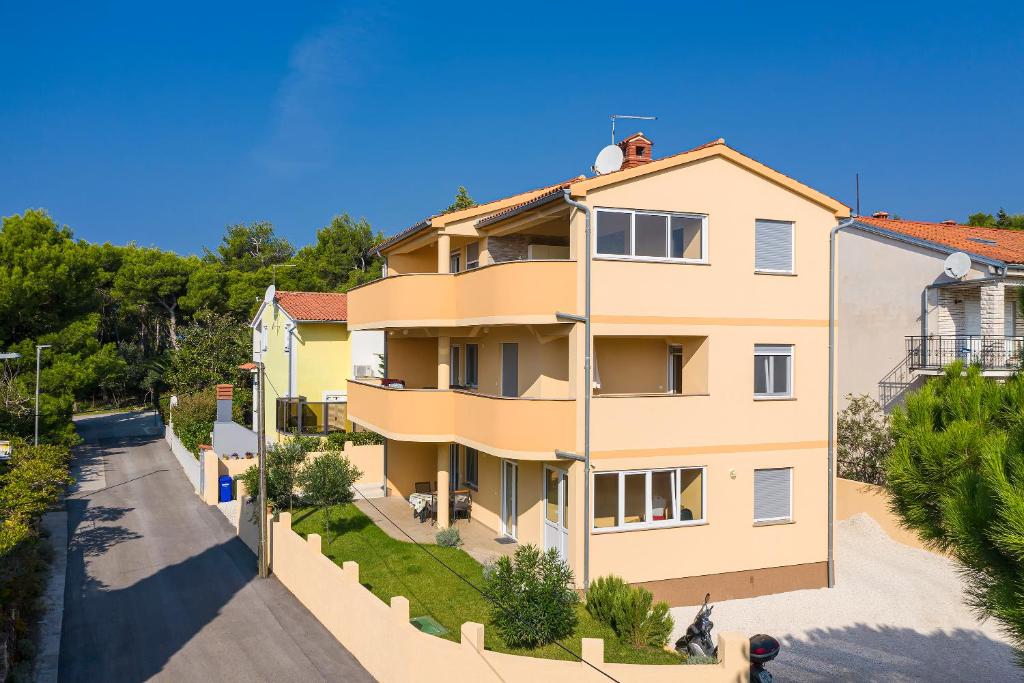 Apartments Valentina photo 1
