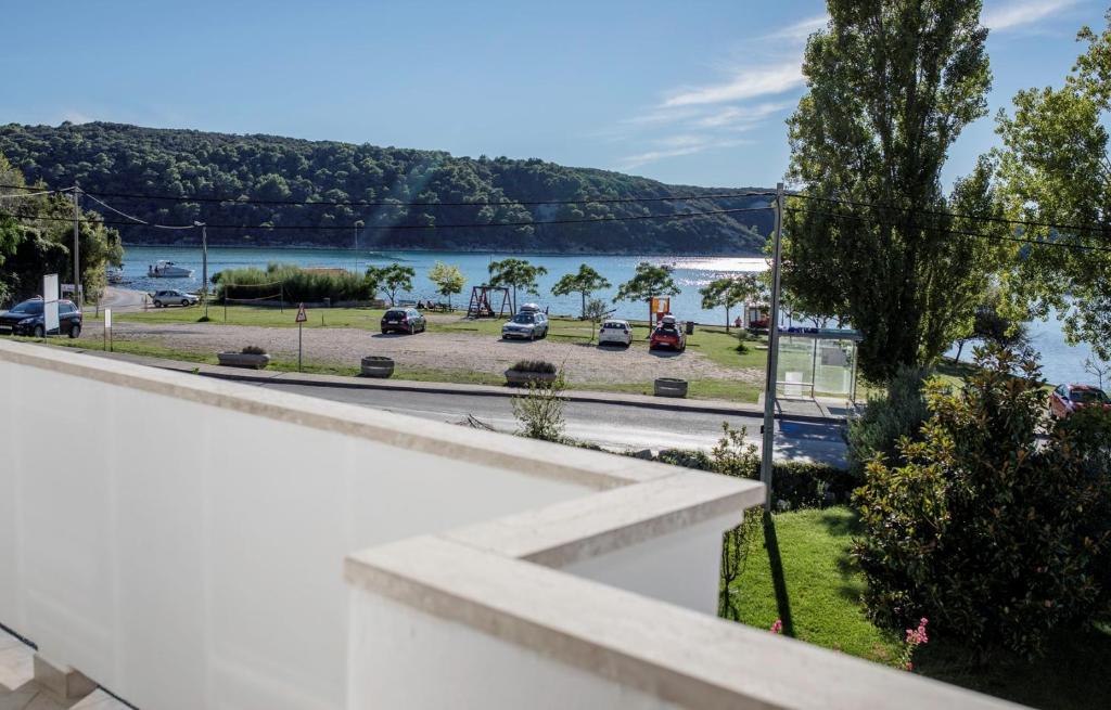 Apartments Stanicic Kampor photo 2