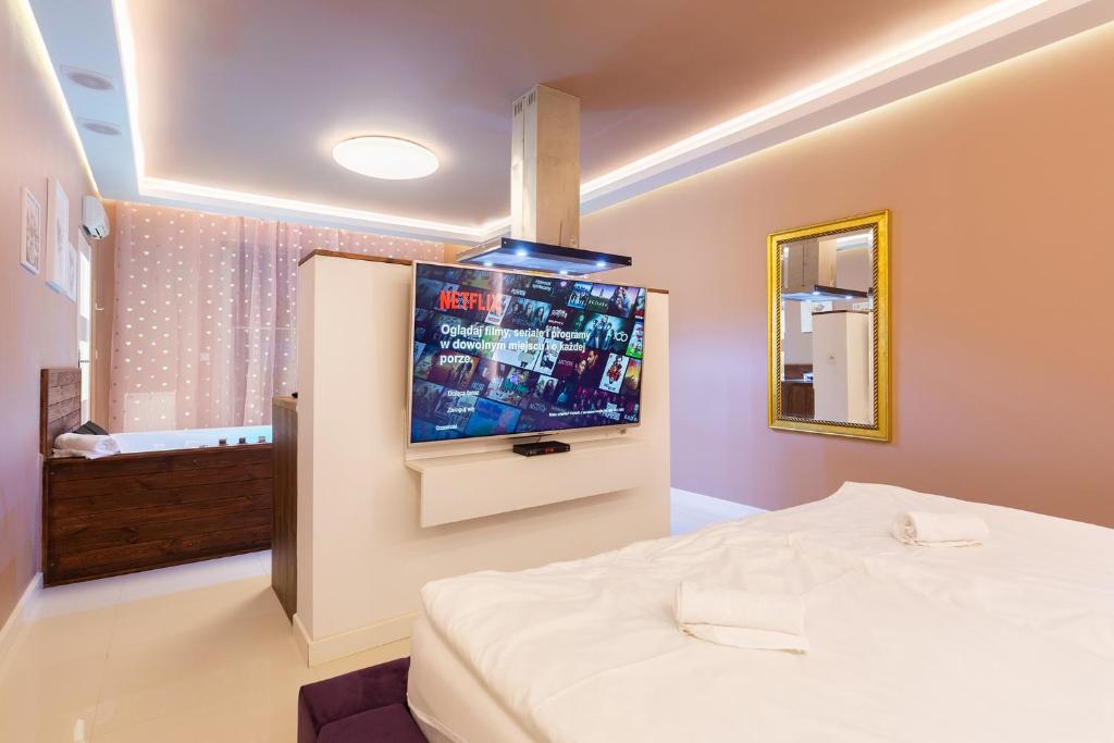 Lilly De Luxe Apartment with jacuzzi photo 2
