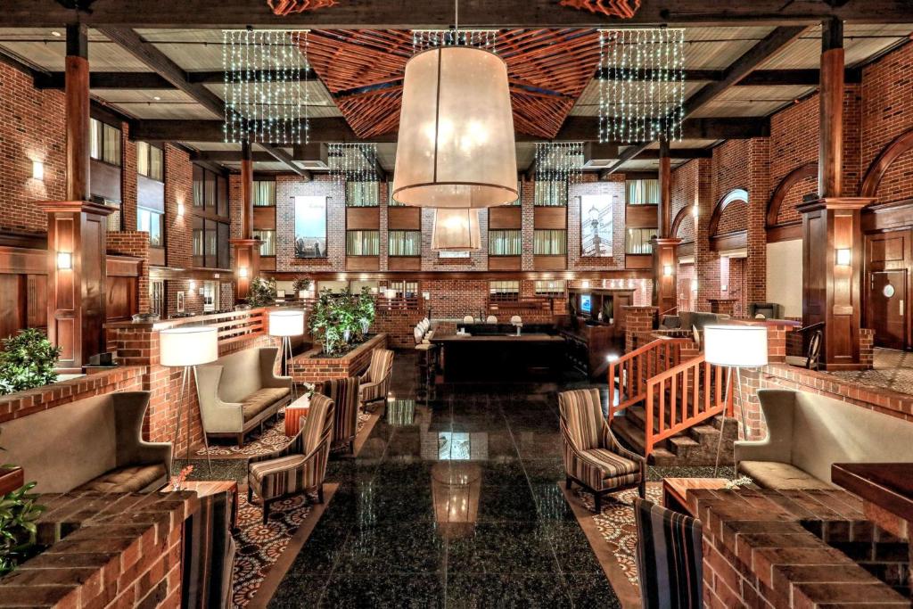 Best Western Premier the Central Hotel & Conference Center photo 1