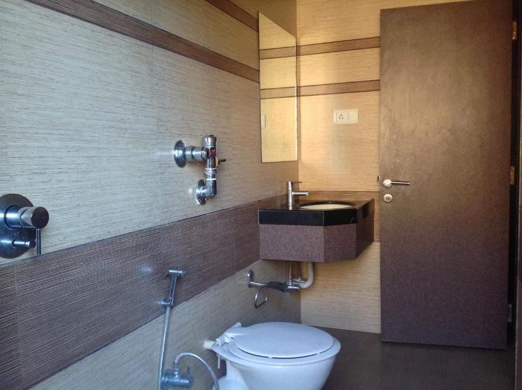Двухместный (Улучшенный двухместный номер с 1 кроватью), Pals Hotel