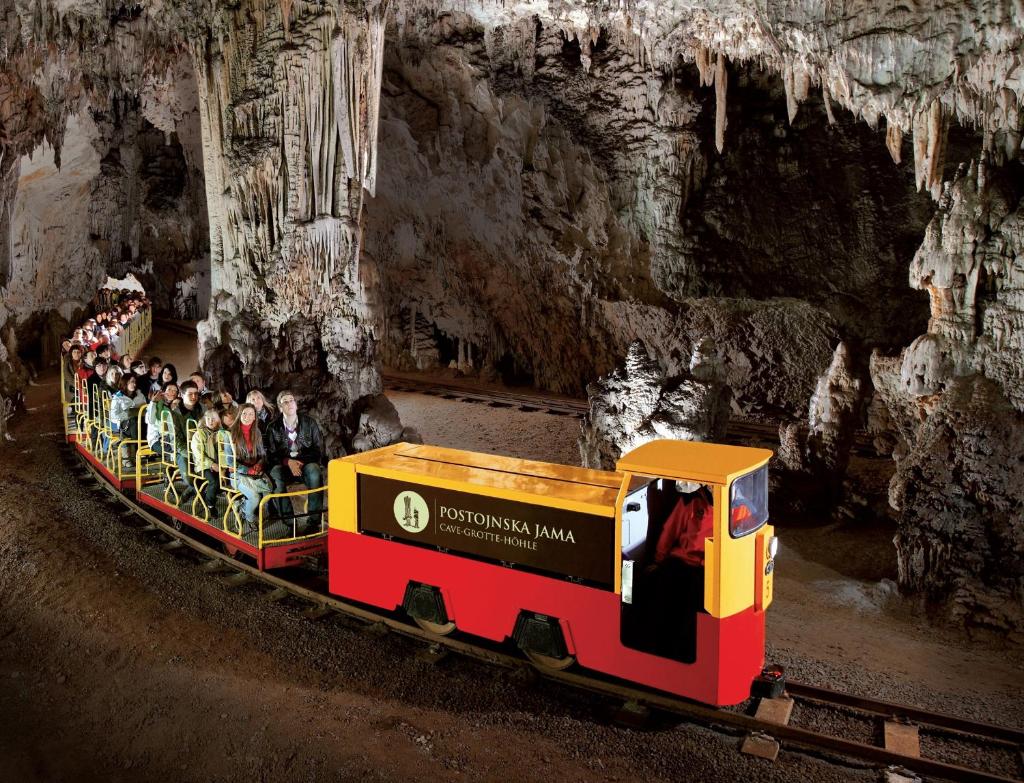 Postojna Cave Rooms & Apartments Proteus photo 4