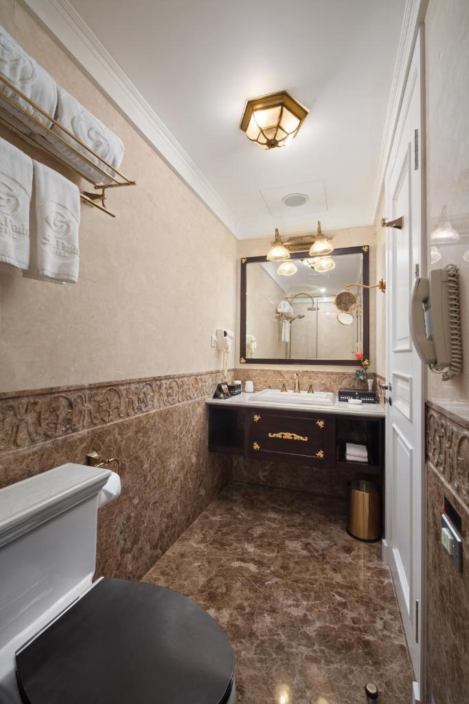 Двухместный (Special Offer - 24h Stay - Standard Double or Twin Room), Silk Path Boutique Hanoi
