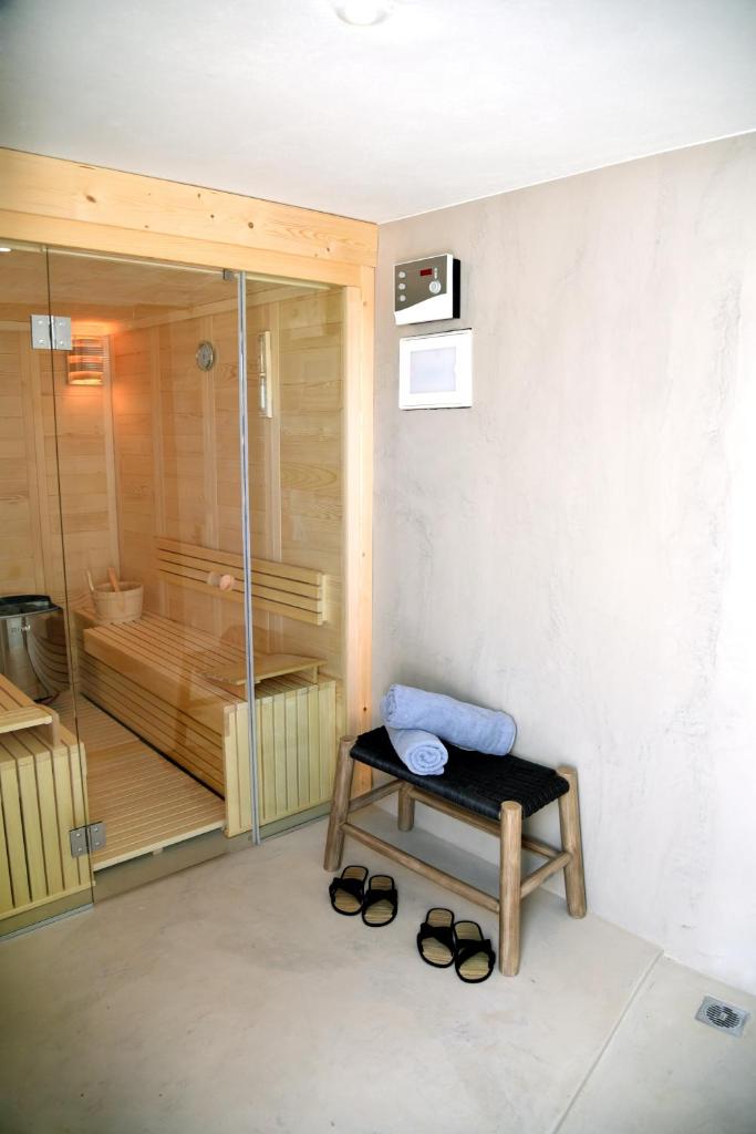 Chora Kythnos Suites adults only photo 4