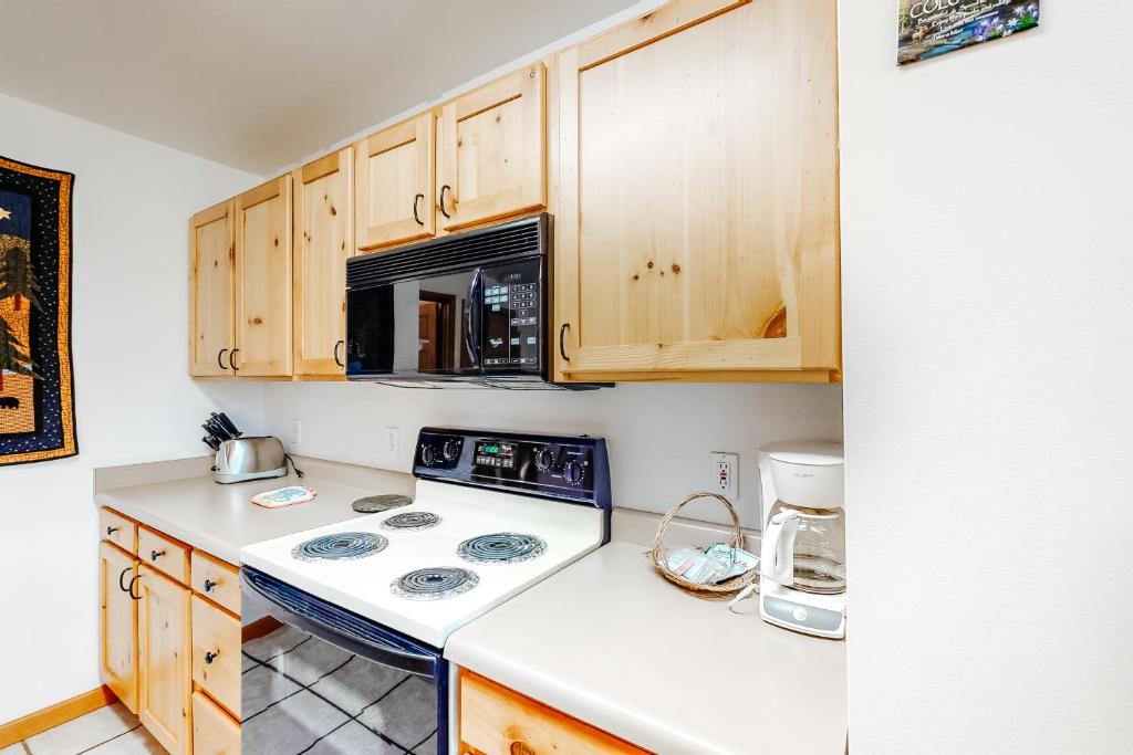 Riverview Condos photo 4