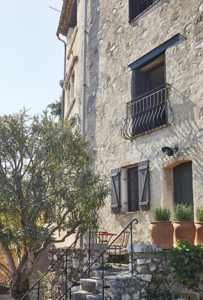 Luxury townhouse in the heart of medieval St Paul de Vence photo 4