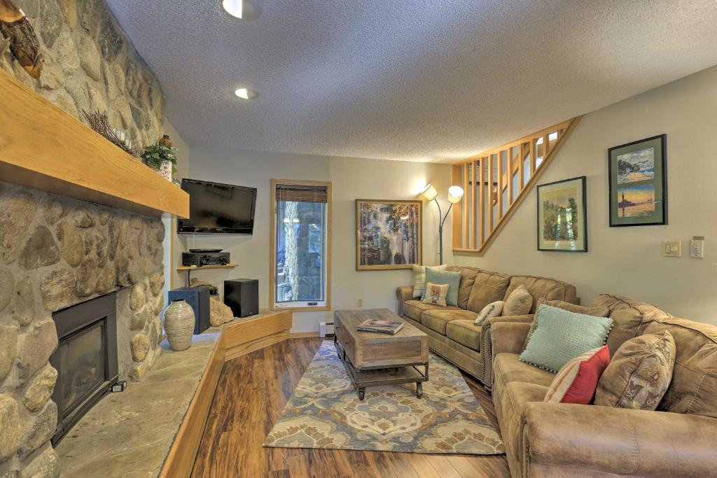 Creekside Frisco Condo with Views and Pool Access! photo 3
