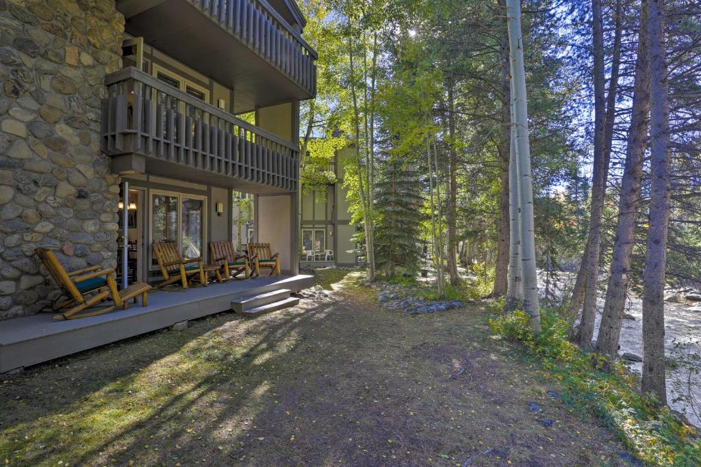 Creekside Frisco Condo with Views and Pool Access! photo 2