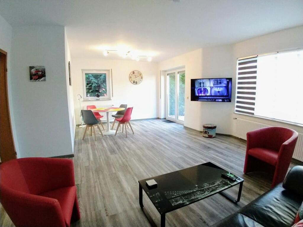 EXKLUSIVE Ferienwohnung mit Terasse und Garten in Einbeck, Zentrum! NEU!! photo 2