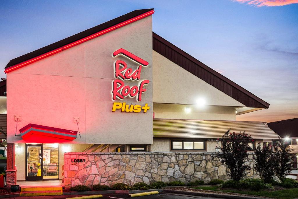 Red Roof Inn PLUS+ Nashville North Goodlettsville photo 2