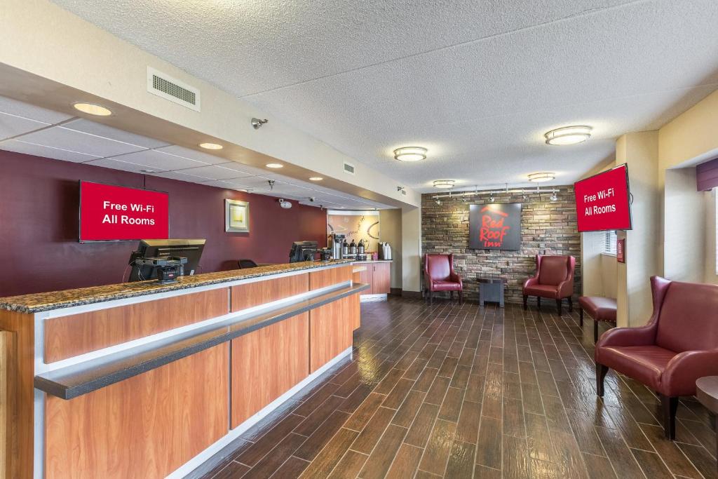 Red Roof Inn Minneapolis Plymouth photo 4