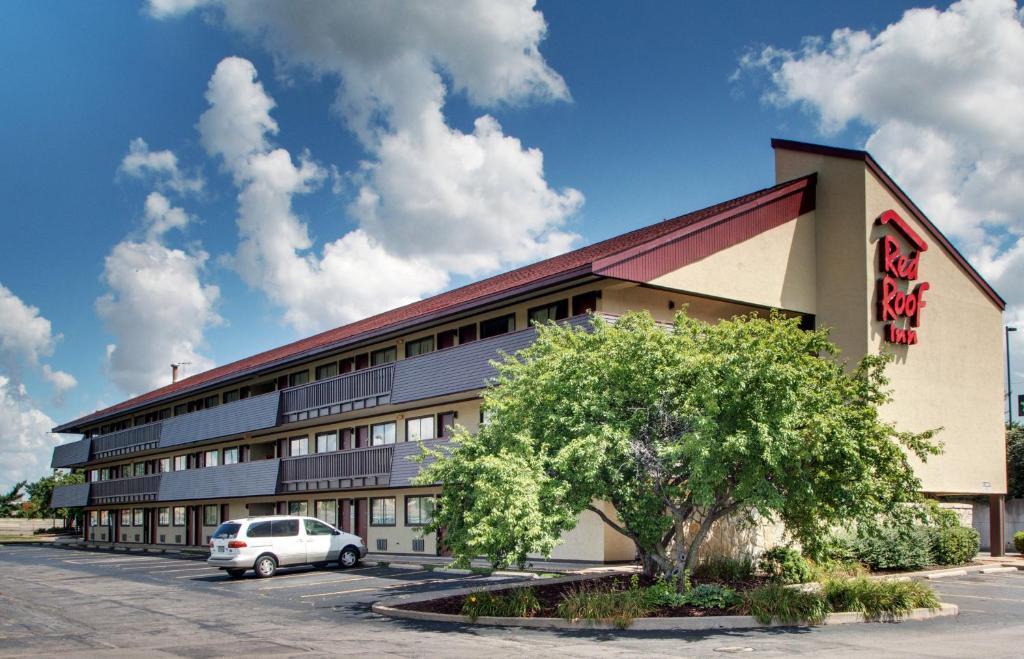 Red Roof Inn St Louis - Westport photo 1