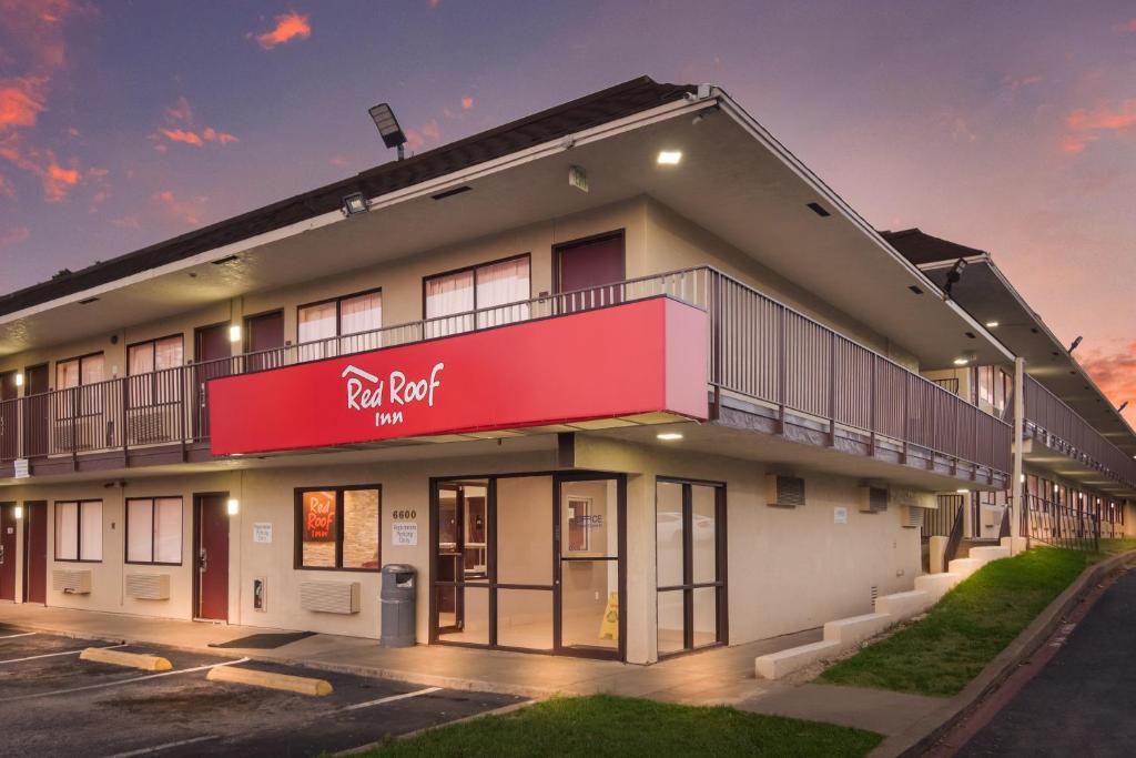 Red Roof Inn Fort Worth South photo 4