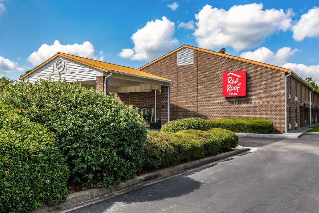 Red Roof Inn Hardeeville image