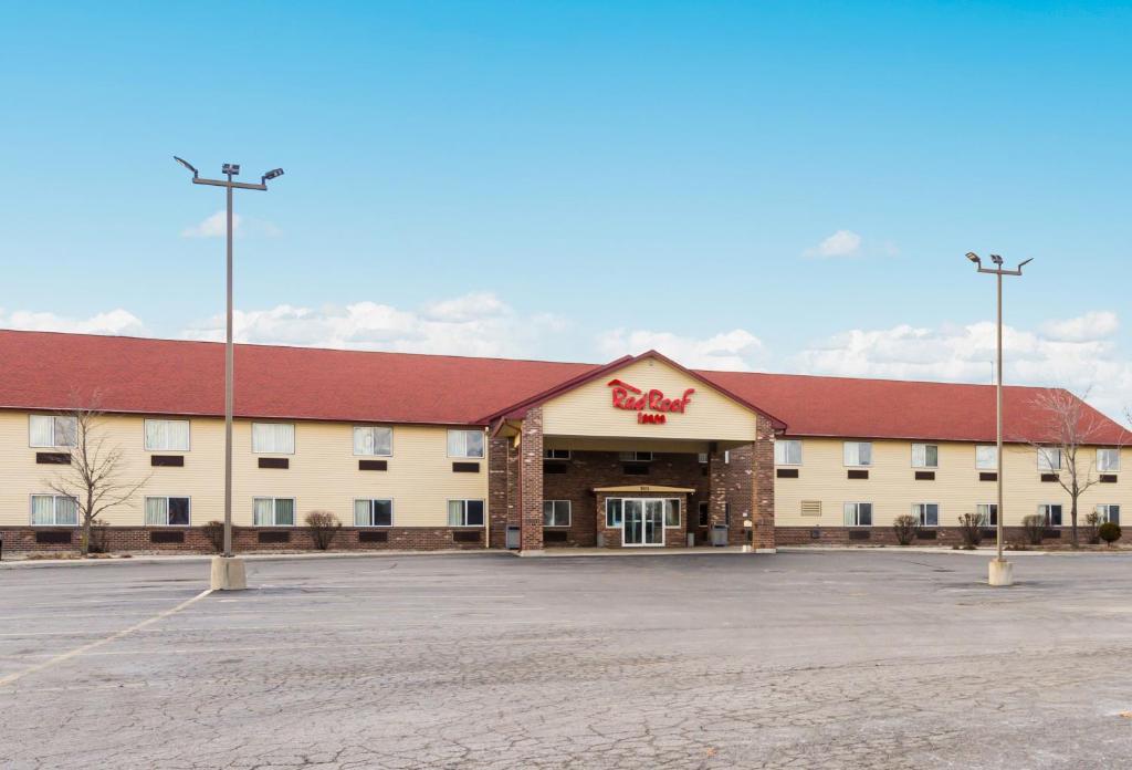 Red Roof Inn Auburn photo 2