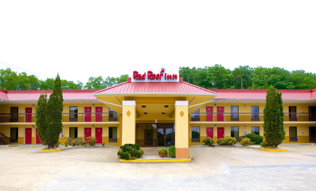 Red Roof Inn Cartersville–Emerson/LakePoint North image