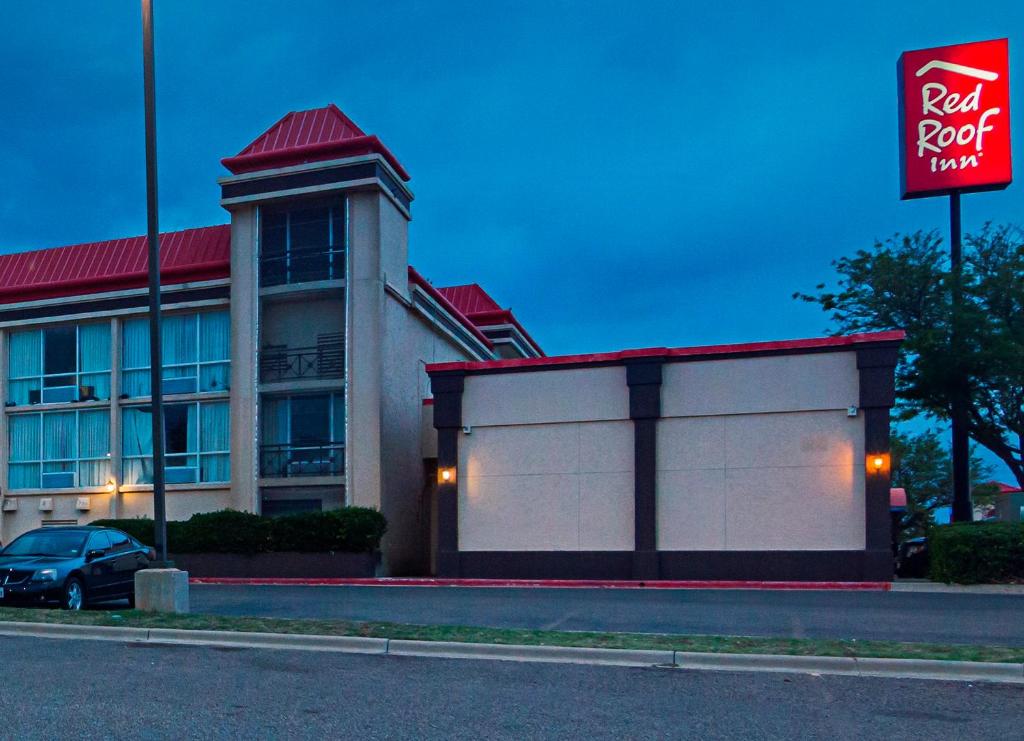 Red Roof Inn Lubbock photo 4