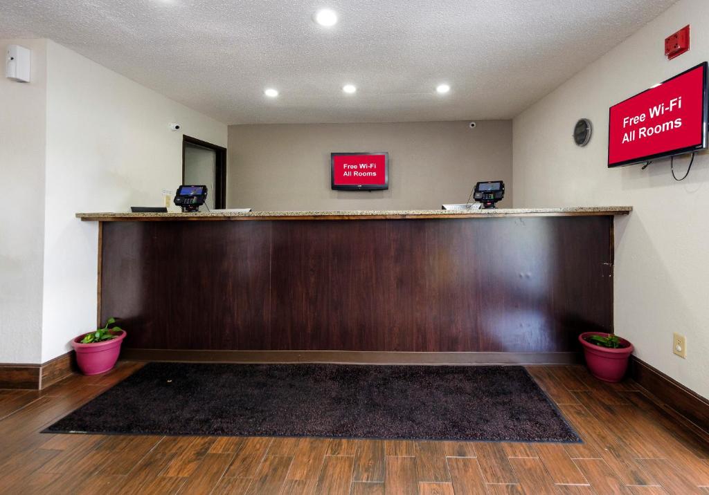 Red Roof Inn Culpeper photo 4