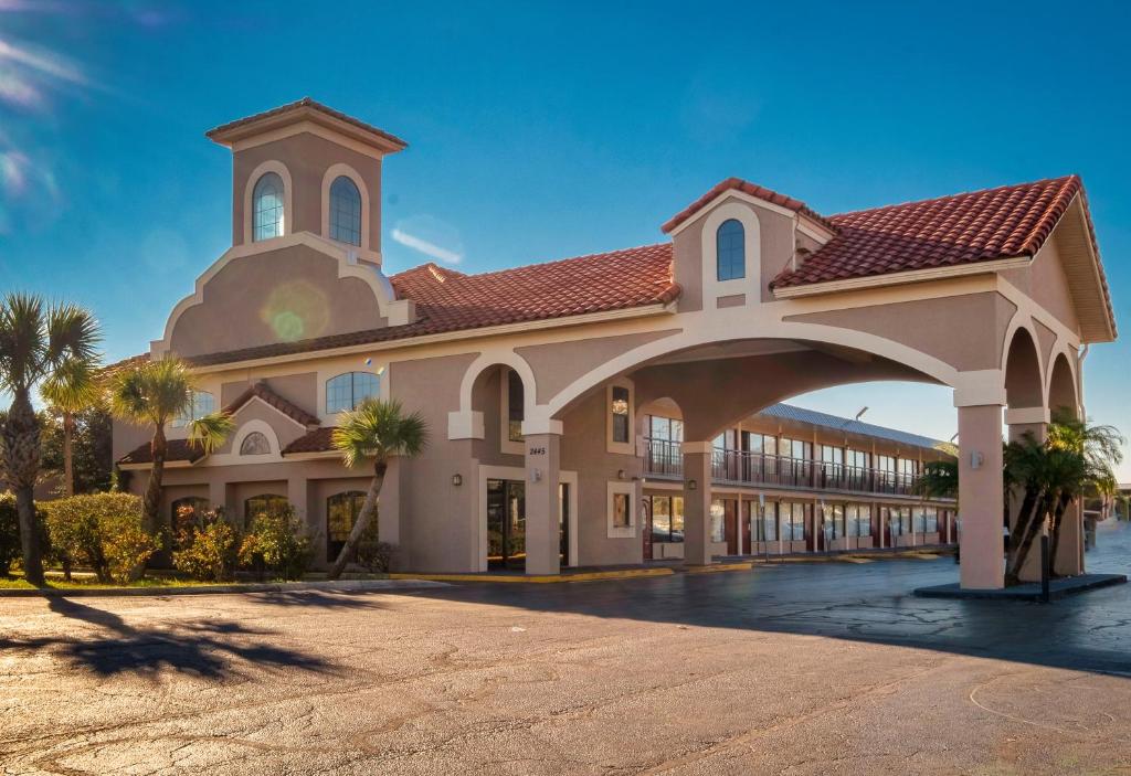 Red Roof Inn PLUS+ St. Augustine photo 1