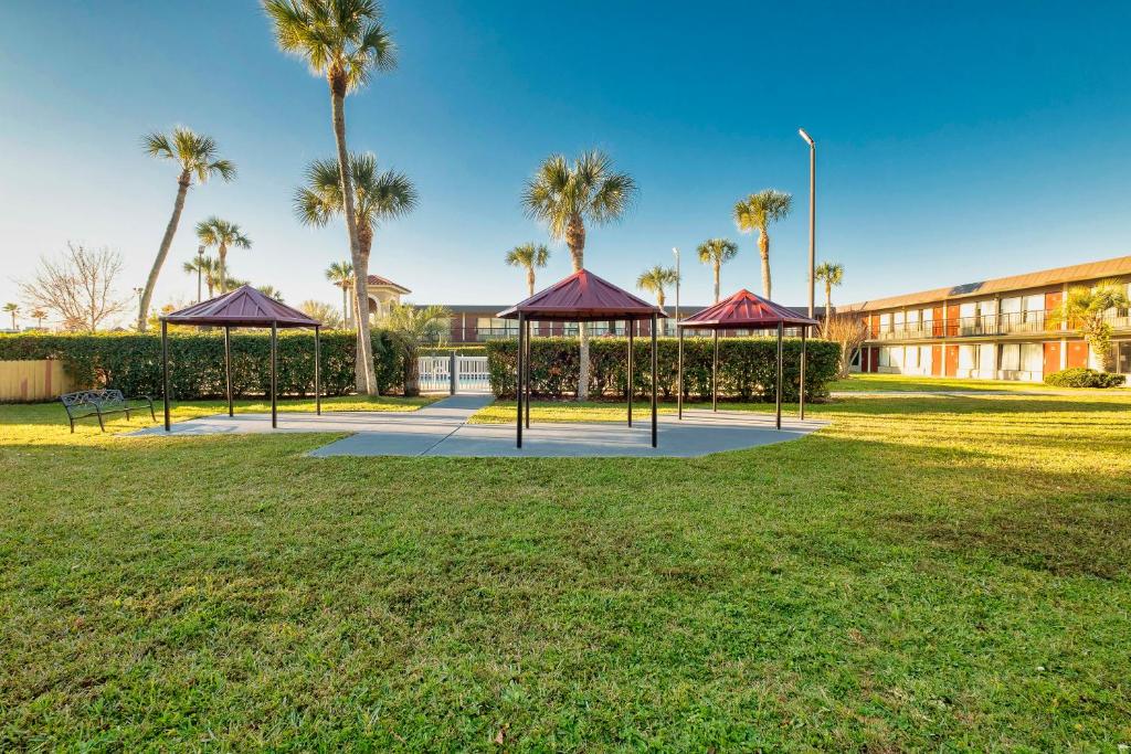 Red Roof Inn PLUS+ St. Augustine photo 3