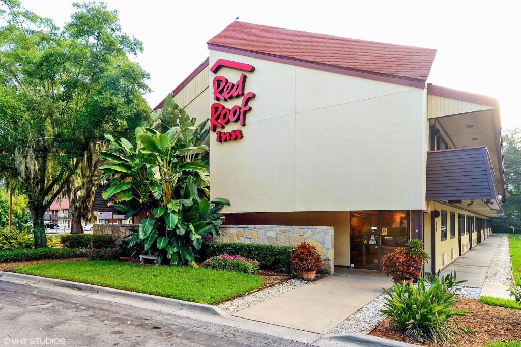 Red Roof Inn Tampa Fairgrounds – Casino image