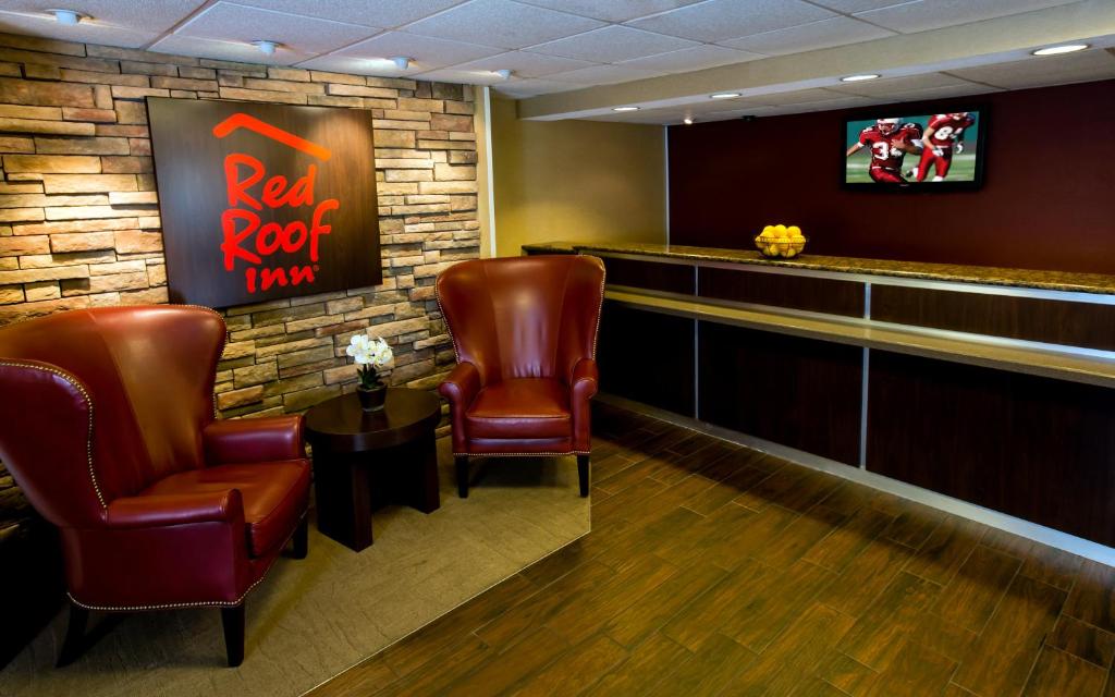 Red Roof Inn North Charleston Coliseum photo 1