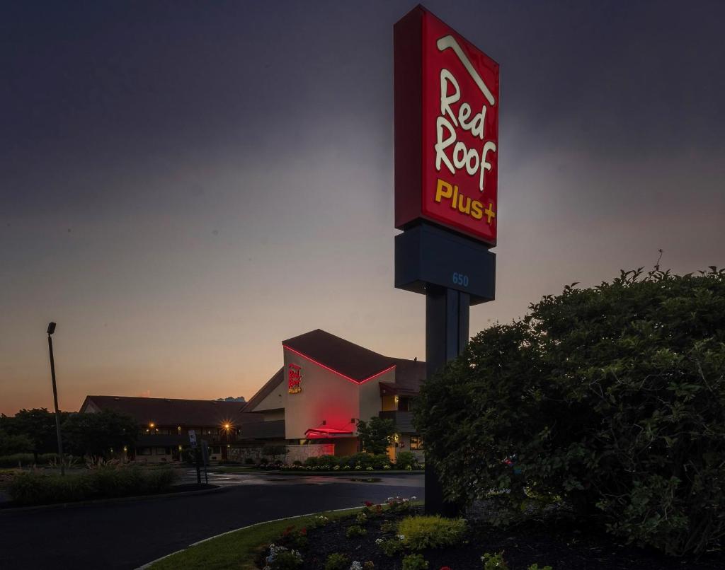 Red Roof Inn PLUS + Boston - Framingham photo 3