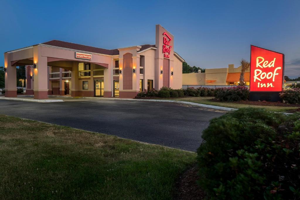 Red Roof Inn Virginia Beach-Norfolk Airport photo 3