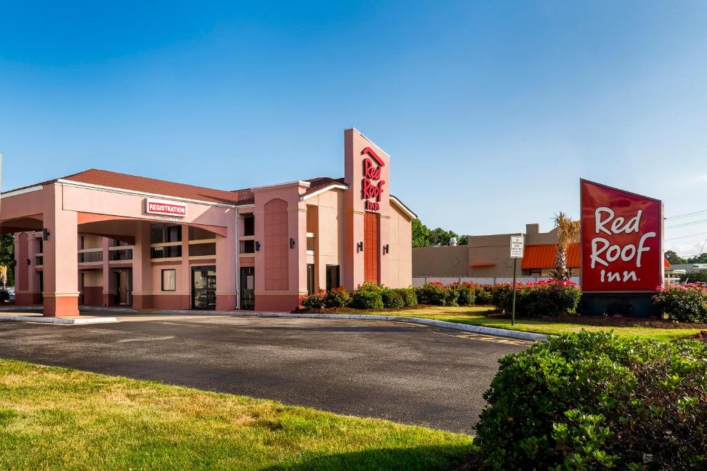 Red Roof Inn Virginia Beach-Norfolk Airport photo 1