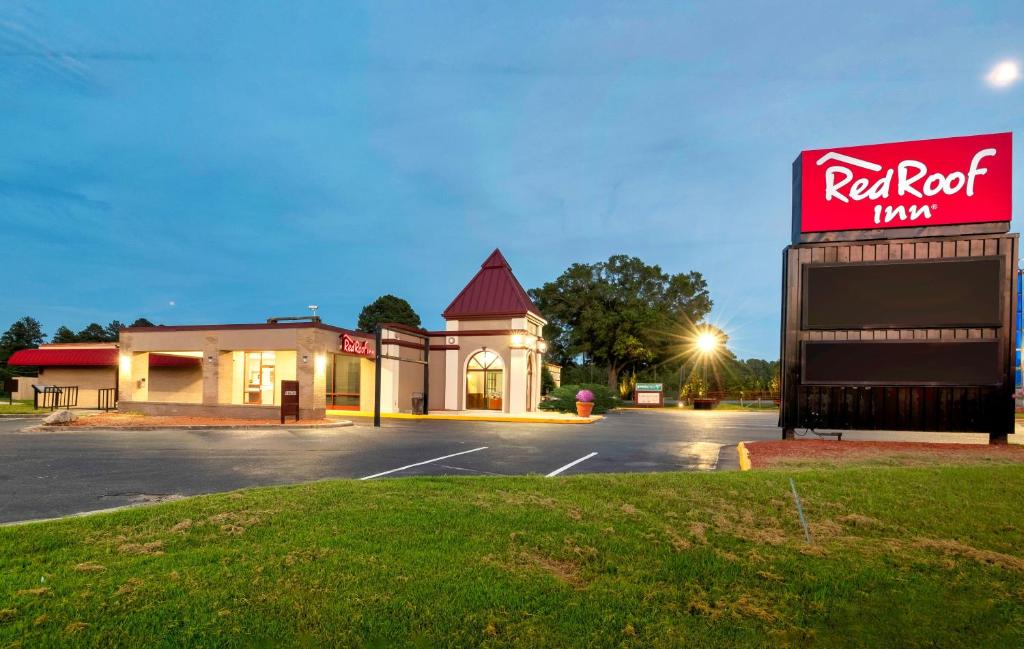 Red Roof Inn Petersburg - Fort Lee photo 2