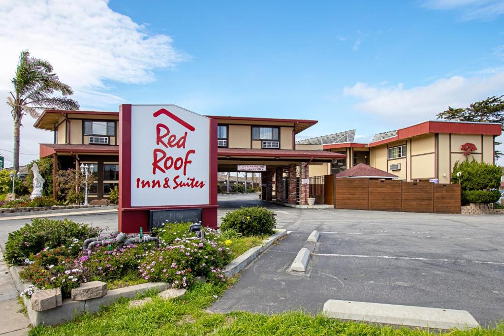 Red Roof Inn & Suites Monterey photo 1