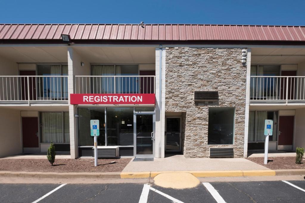 Red Roof Inn Dumfries - Quantico image