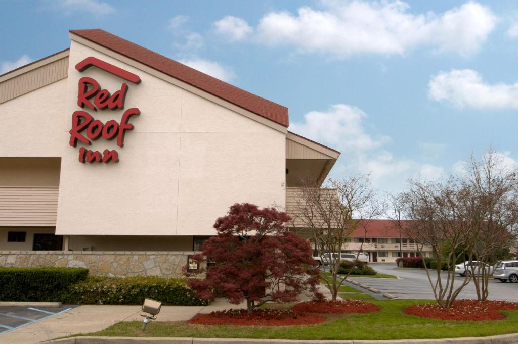 Red Roof Inn Florence - Civic Center image