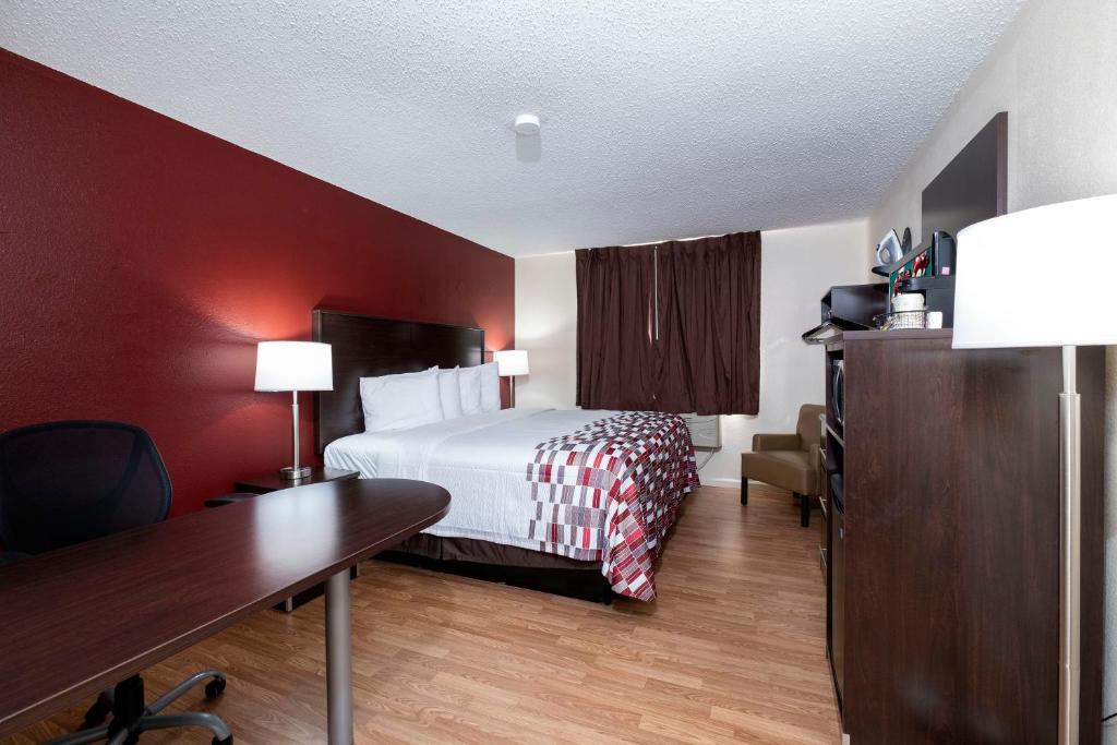 Red Roof Inn Norfolk - Portsmouth image