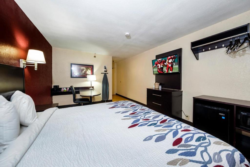 Red Roof Inn Jacksonville - Cruise Port photo 2