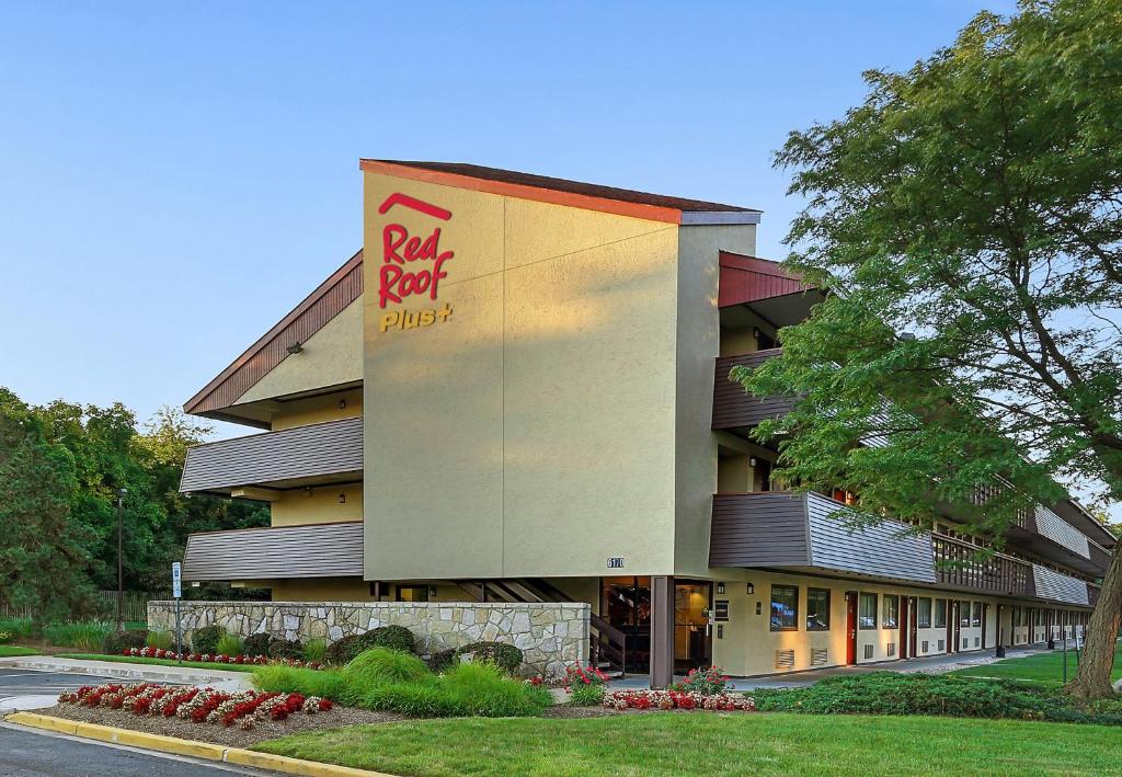 Red Roof Inn PLUS+ Washington DC - Oxon Hill image