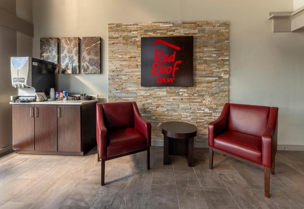 Red Roof Inn Monroe photo 3