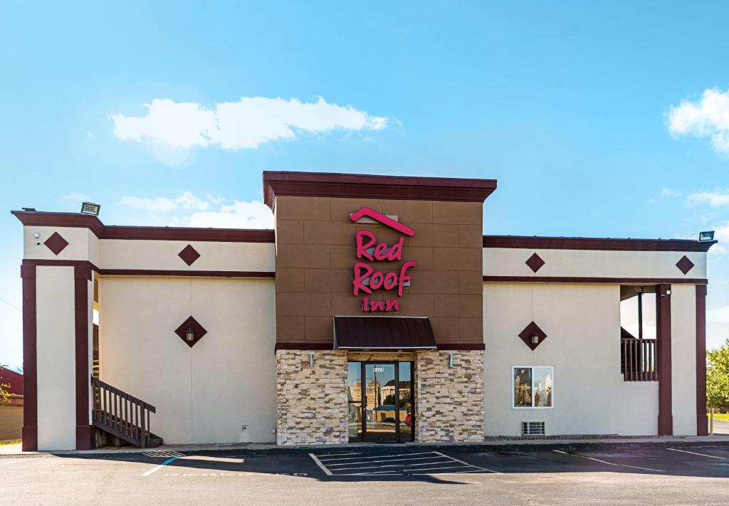Red Roof Inn Anderson, IN image