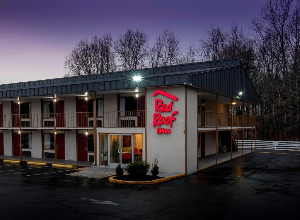 Red Roof Inn Fredericksburg North photo 1
