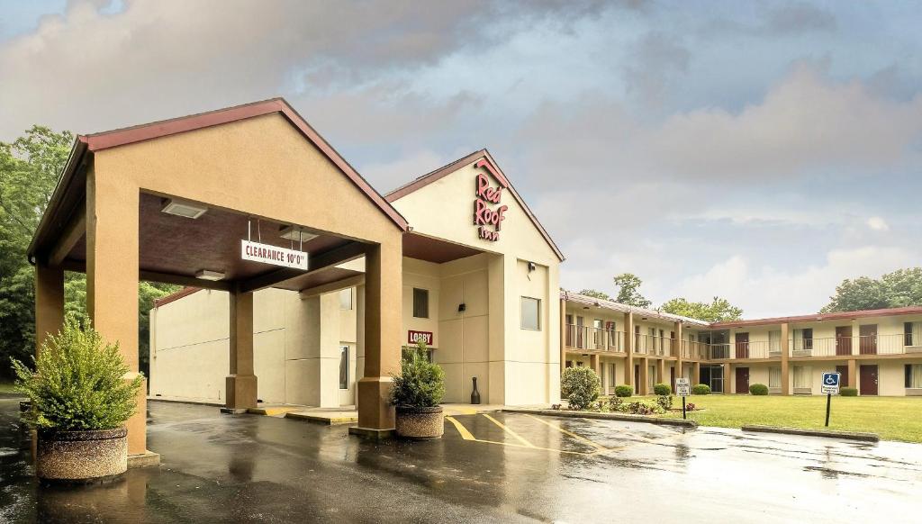 Red Roof Inn Hagerstown - Williamsport, MD image