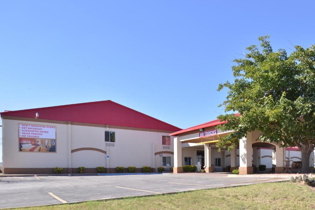 Red Roof Inn Van Horn photo 2