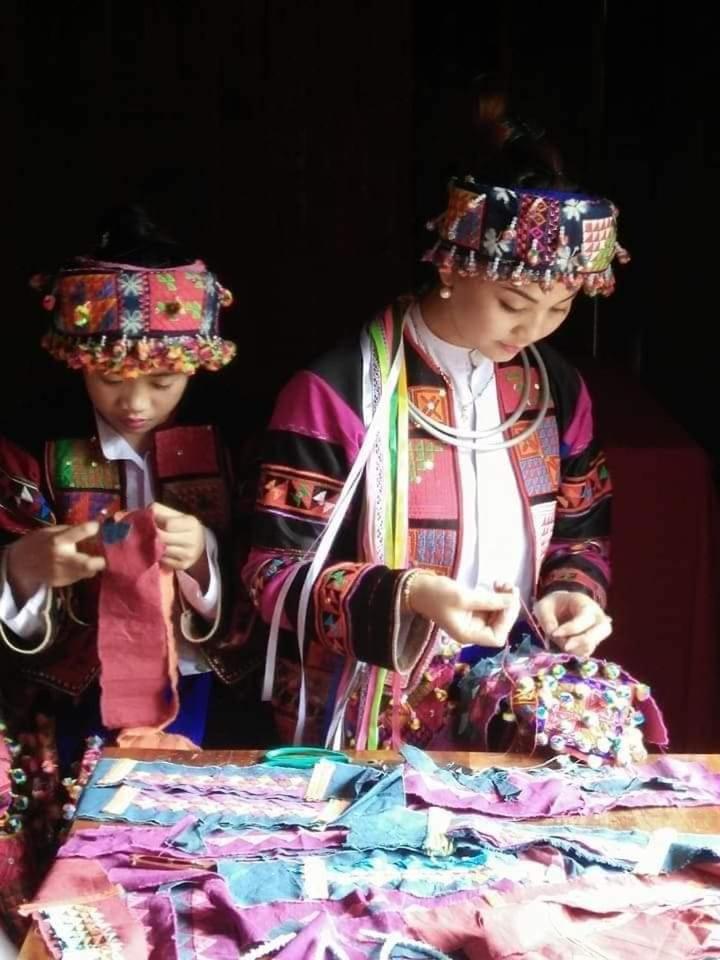 Lolo Guesthouse Meo Vac